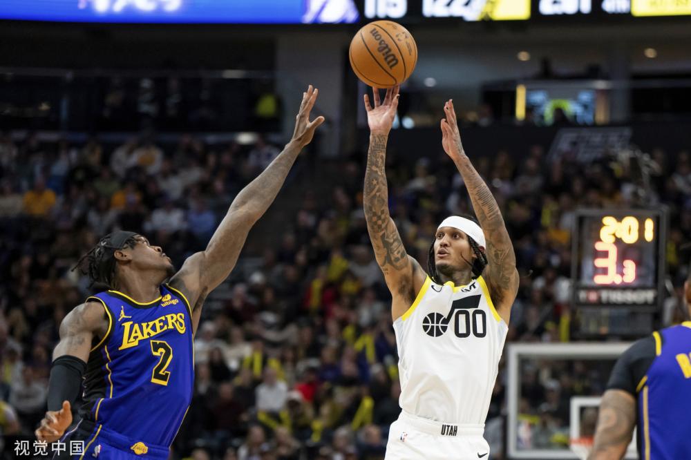 她的成功背 她的成功背