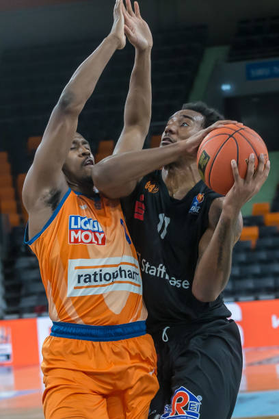 因其专业性 因其专业性